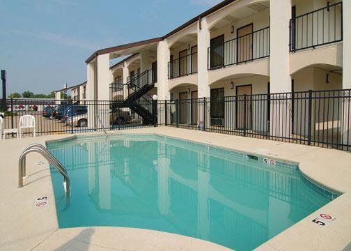 Rodeway Inn Montgomery Esterno foto